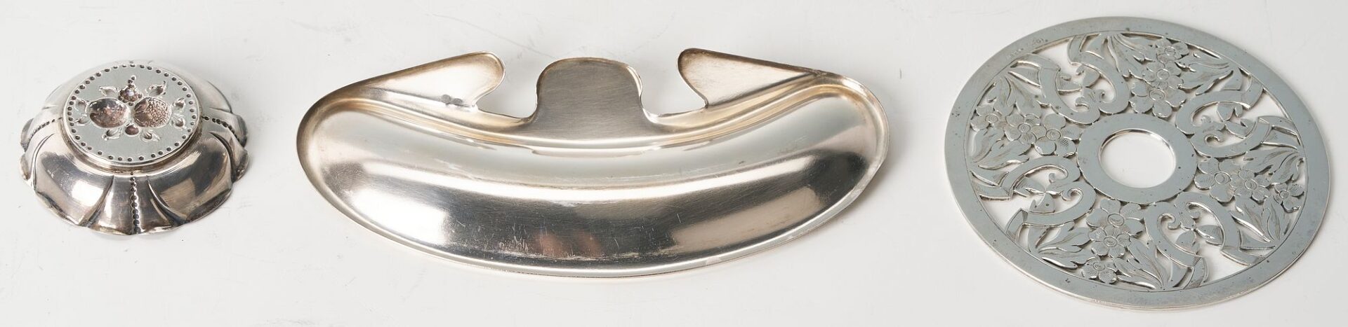 Lot 62: 23 Continental .800 Silver & S/P Table Items
