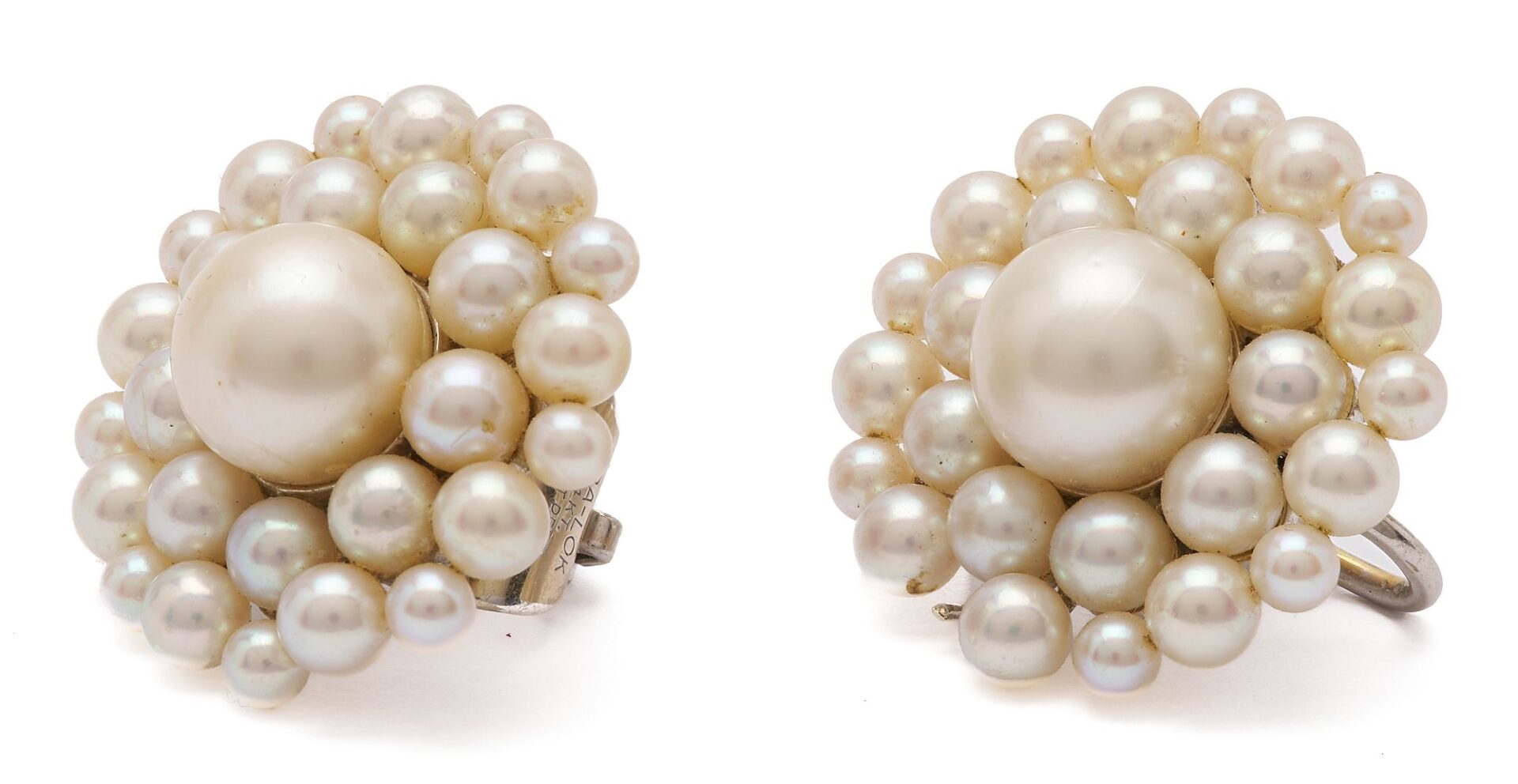 Lot 634: Gold & Pearl Necklace & Earrings