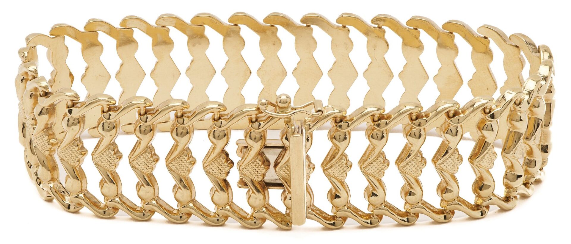 Lot 636: 14K Gold Italian Hollow Link Bracelet