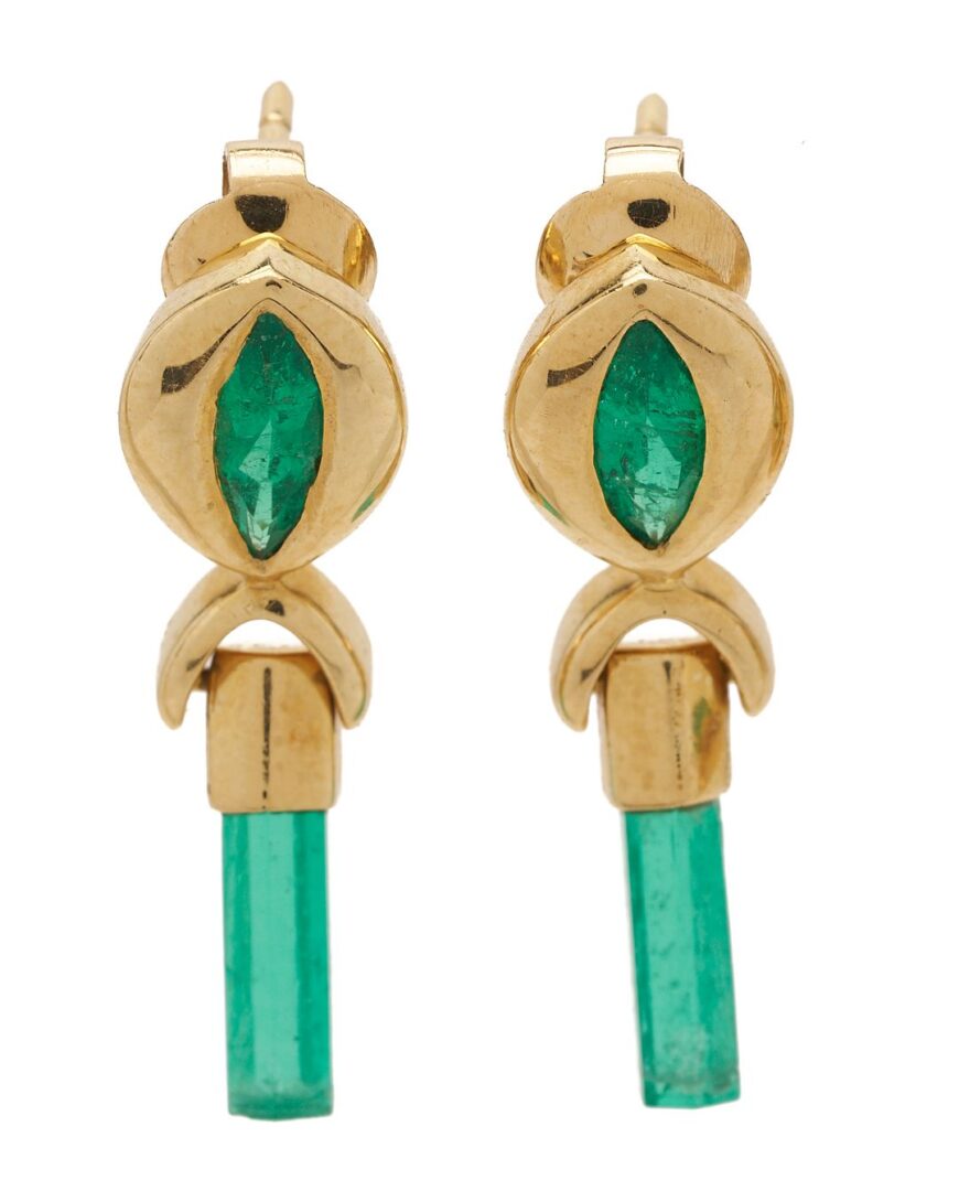 Lot 638: 18K Gold, Emerald, & Diamond Pendant & Earrings