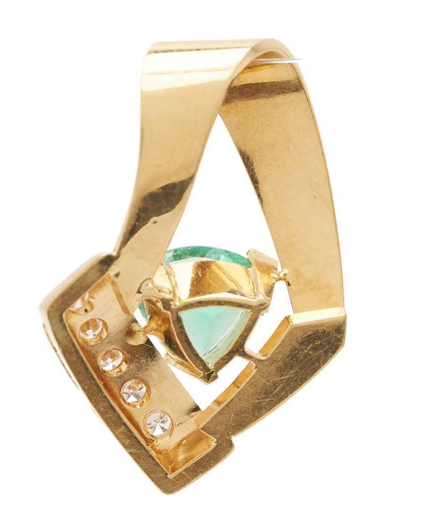 Lot 638: 18K Gold, Emerald, & Diamond Pendant & Earrings