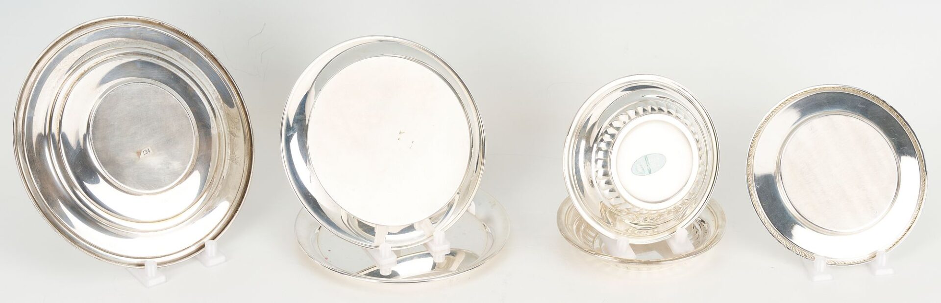 Lot 661: 15 pcs Small Sterling Hollowware incl. 2 cream and 1 sugar