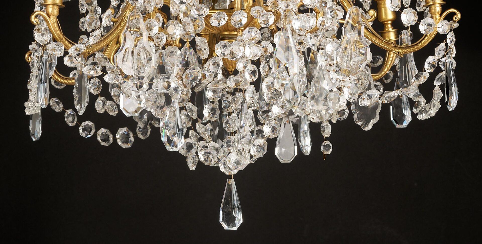 Lot 702: Baccarat Style Gilt Bronze 12-Light Chandelier