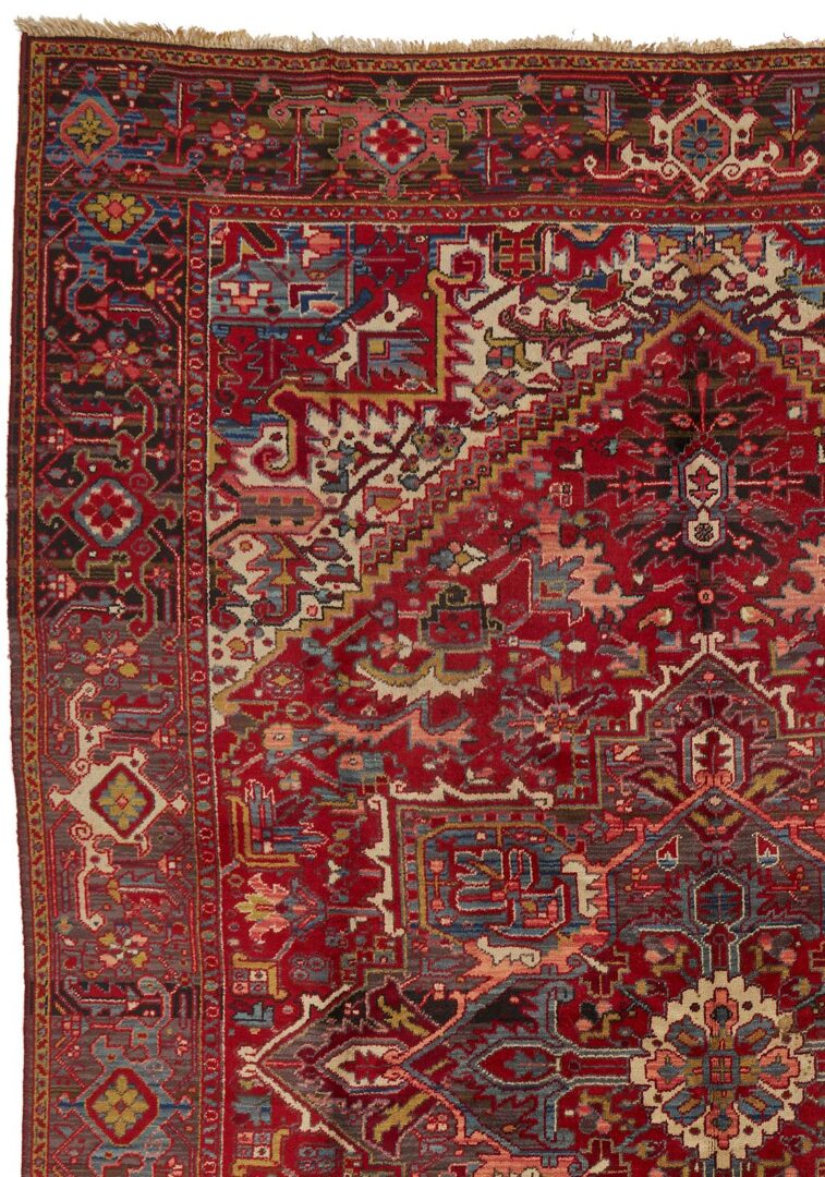 Lot 703: Persian Heriz Carpet, 11 ft. x 7 ft.