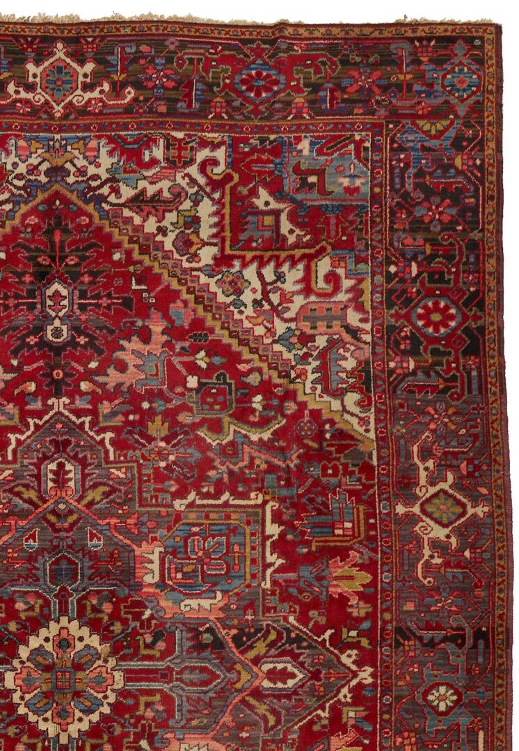 Lot 703: Persian Heriz Carpet, 11 ft. x 7 ft.