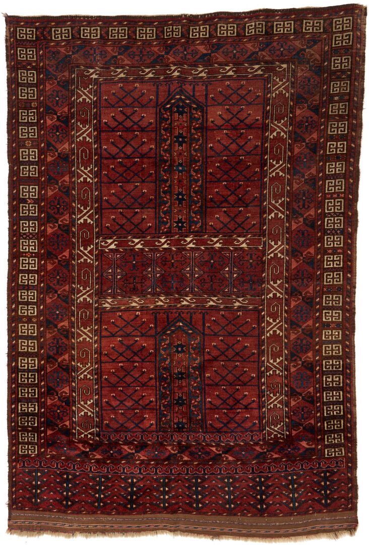 Lot 711: Antique Turkmen Saryk Ensi Carpet