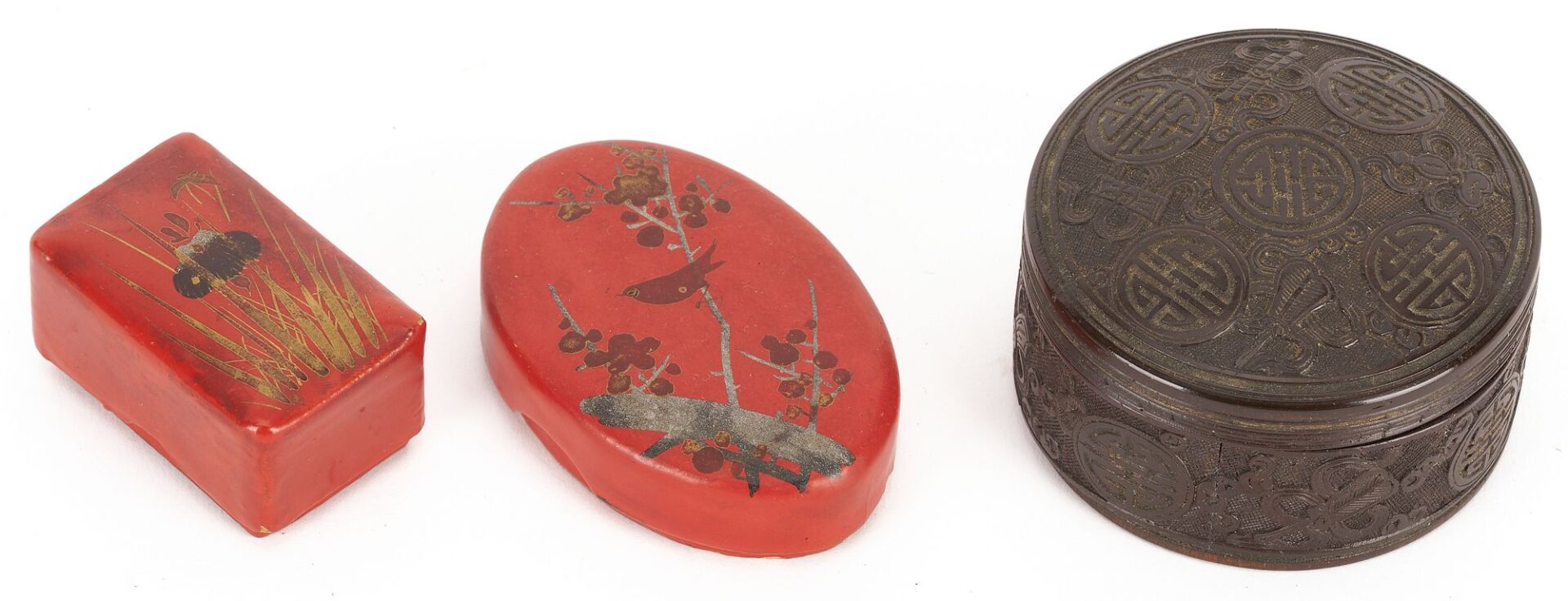 Lot 726: 3 Asian Small Lacquer Boxes