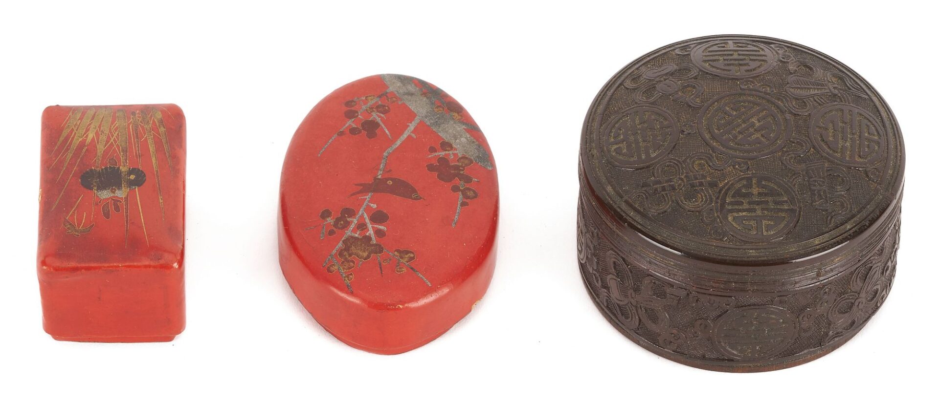 Lot 726: 3 Asian Small Lacquer Boxes