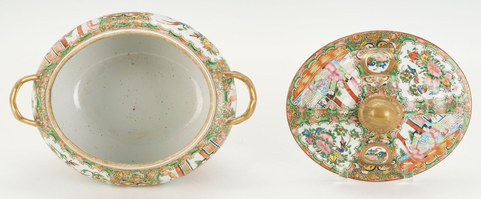 Lot 733: Large Chinese Rose Medallion Covered Tureen