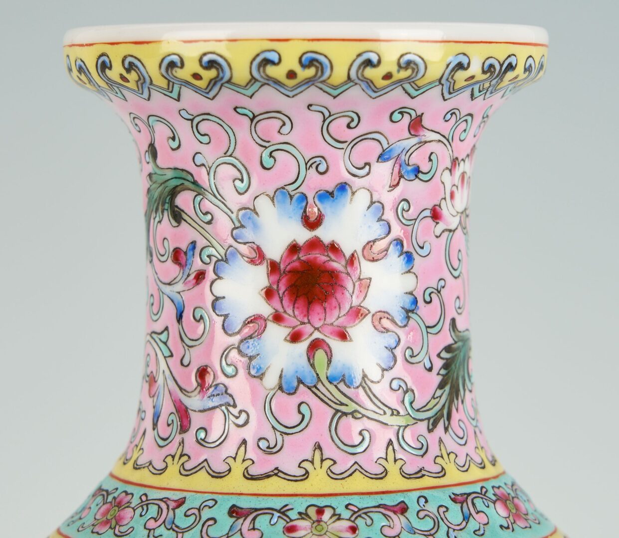 Lot 736: Six Chinese Porcelain & Cloisonne Items