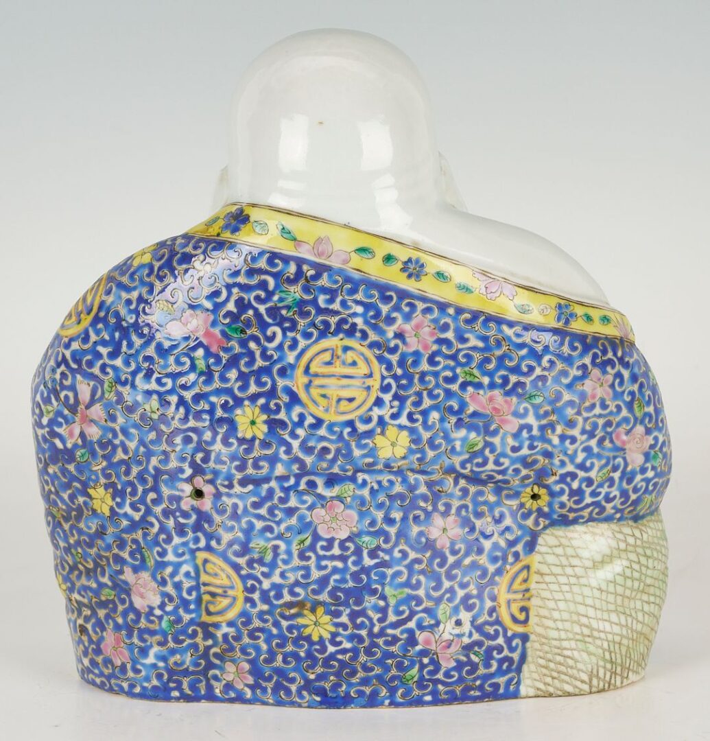 Lot 736: Six Chinese Porcelain & Cloisonne Items