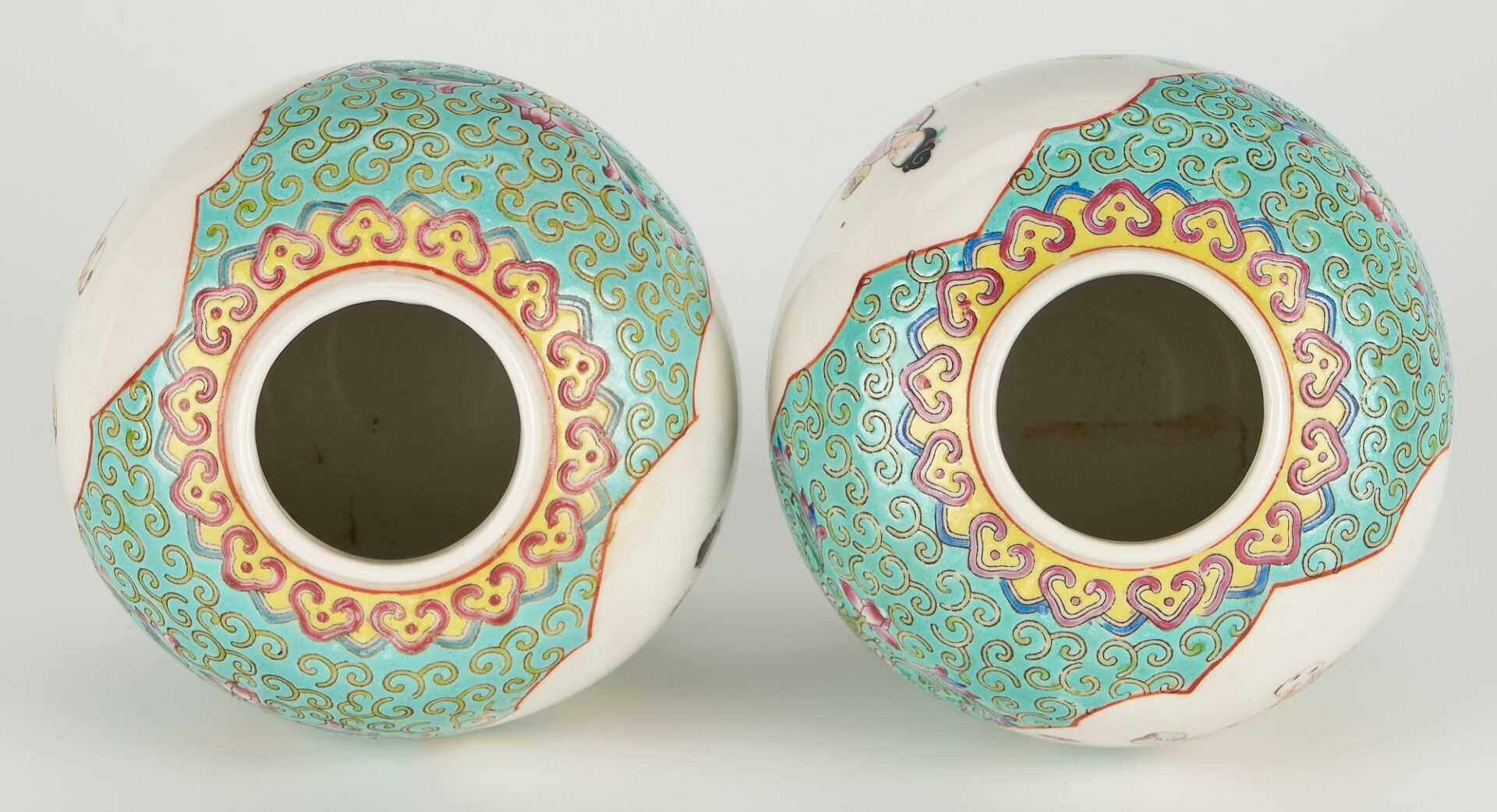 Lot 736: Six Chinese Porcelain & Cloisonne Items