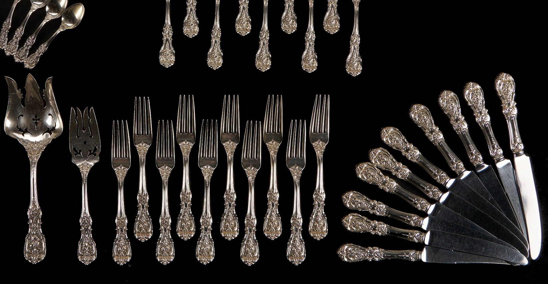 Lot 77: 109 Pcs. Reed & Barton Francis I Sterling Silver Flatware