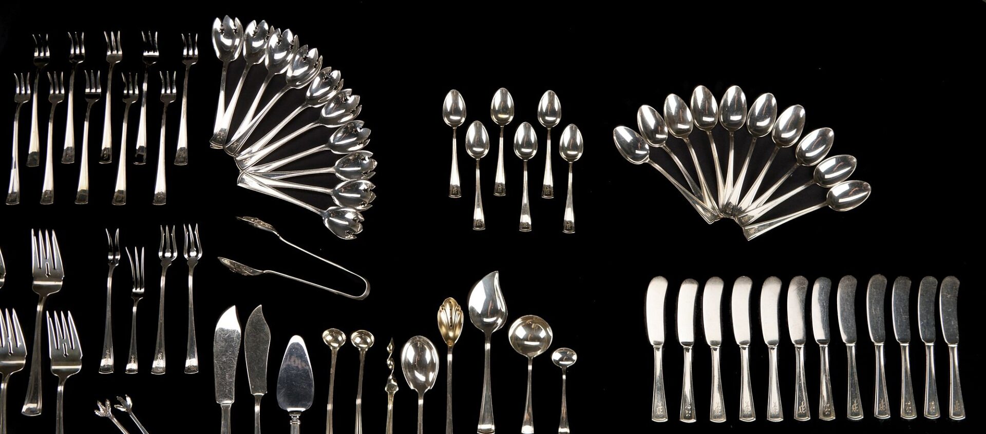 Lot 79: 164 Pcs. Dominick & Haff Virginia Pattern Sterling Flatware