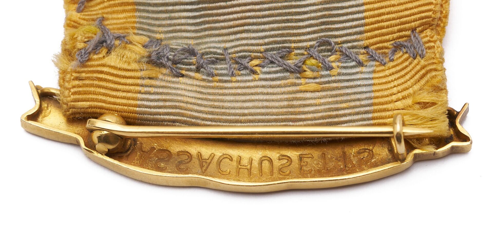 Lot 822: 14K Gold Colonial Dames Medal, Mary Eliza Mason