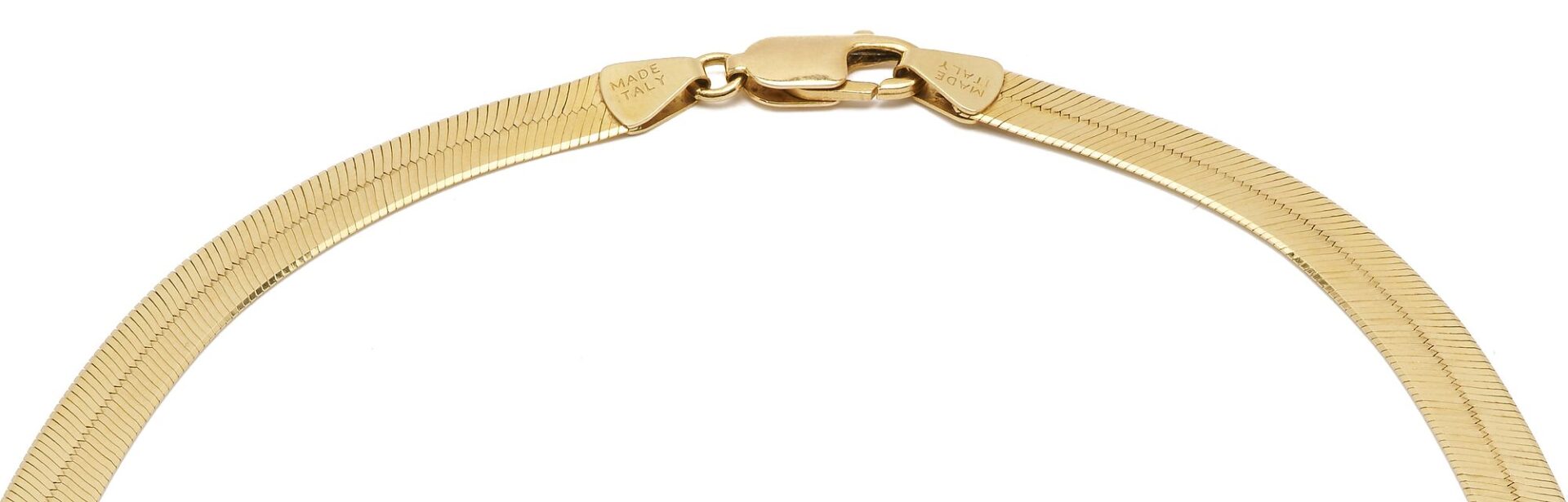 Lot 825: 14K Gold Italian Herringbone Necklace