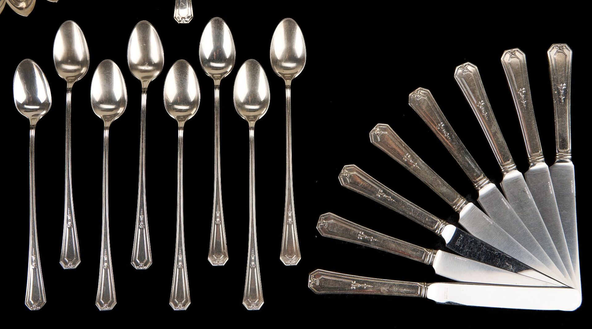 Lot 83: 86 pcs. Wallace Princess Mary Pattern Sterling Silver Flatware