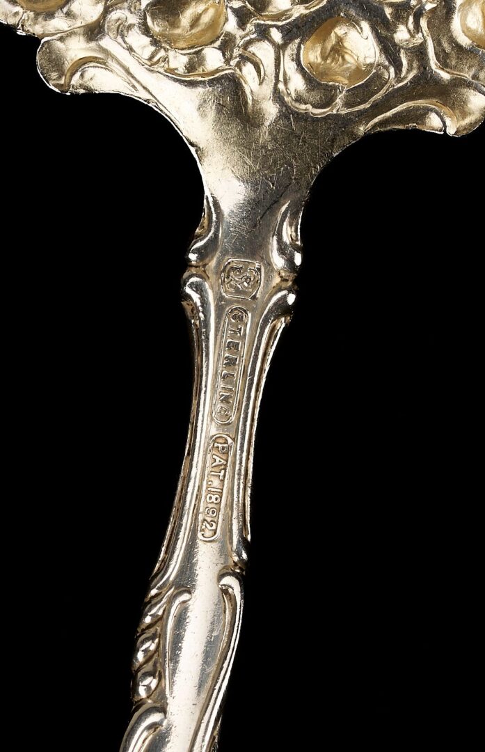 Lot 857: 21 Assorted Sterling Silver Flatware Pieces