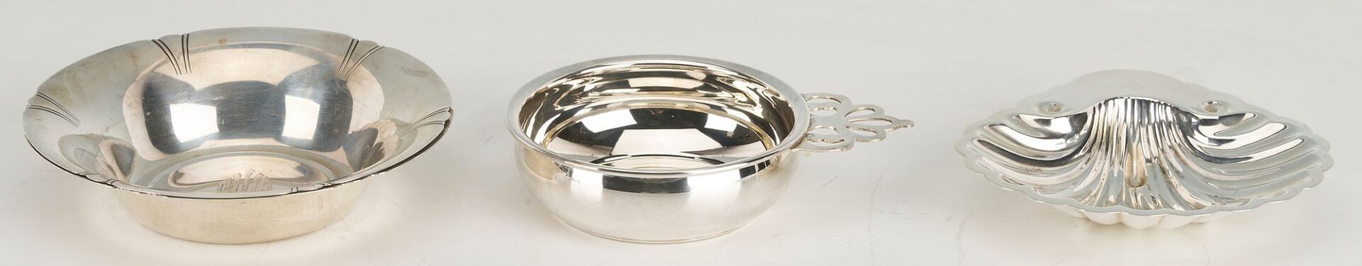 Lot 859: 7 Sterling bowls including Kirk shell, Web porringer
