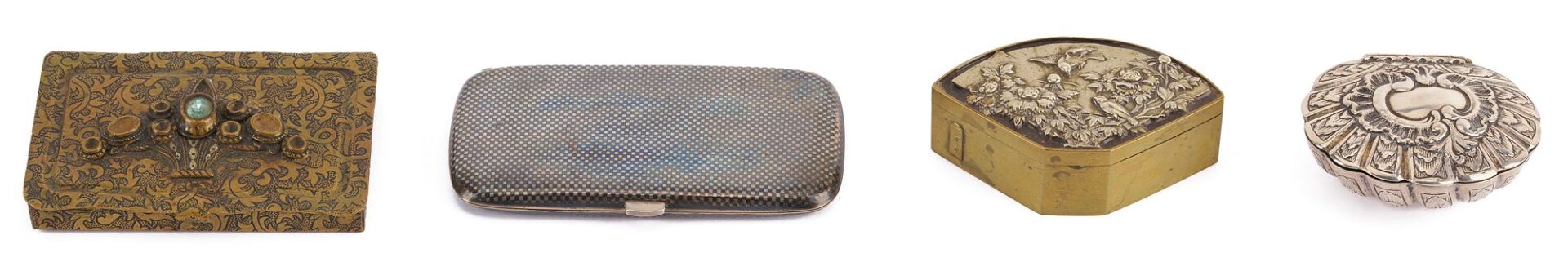 Lot 877: 4 Small Silver and Vertu Boxes incl. Japanese