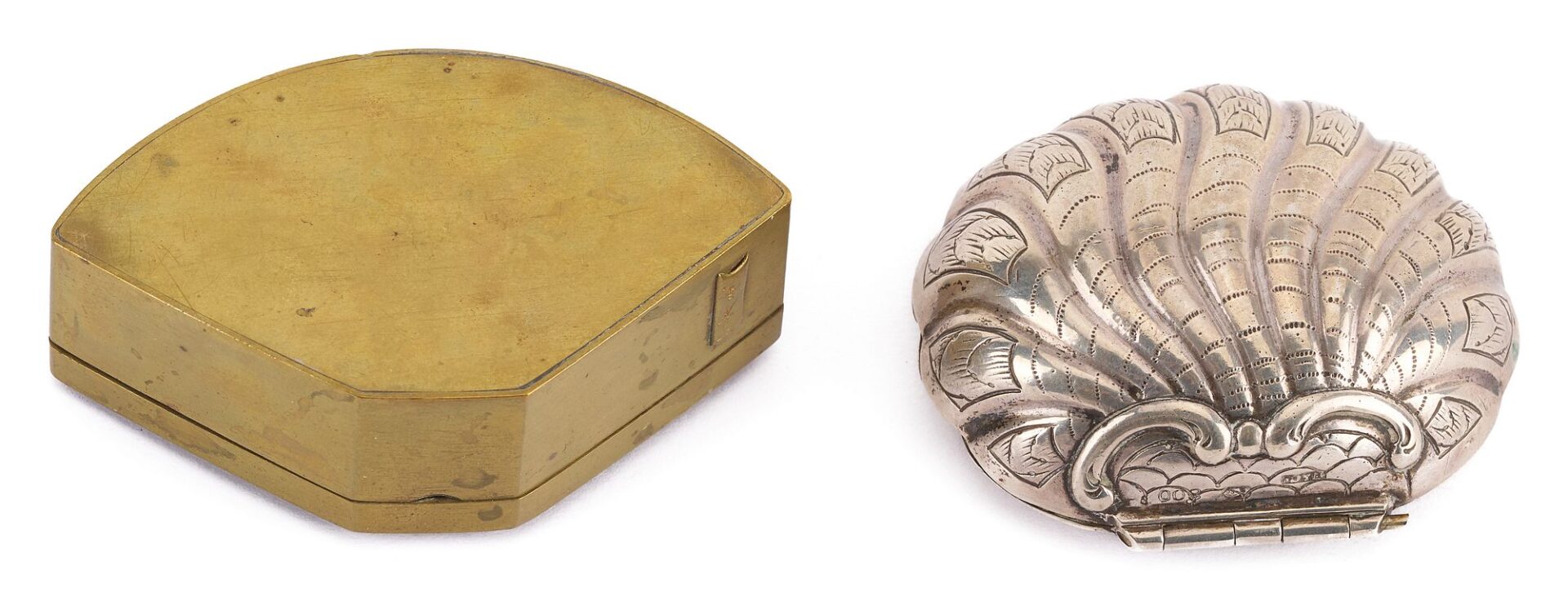 Lot 877: 4 Small Silver and Vertu Boxes incl. Japanese