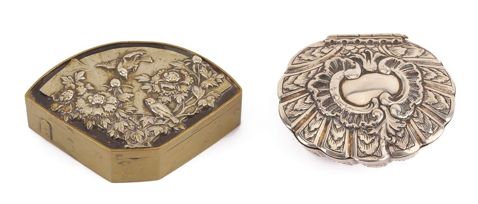 Lot 877: 4 Small Silver and Vertu Boxes incl. Japanese