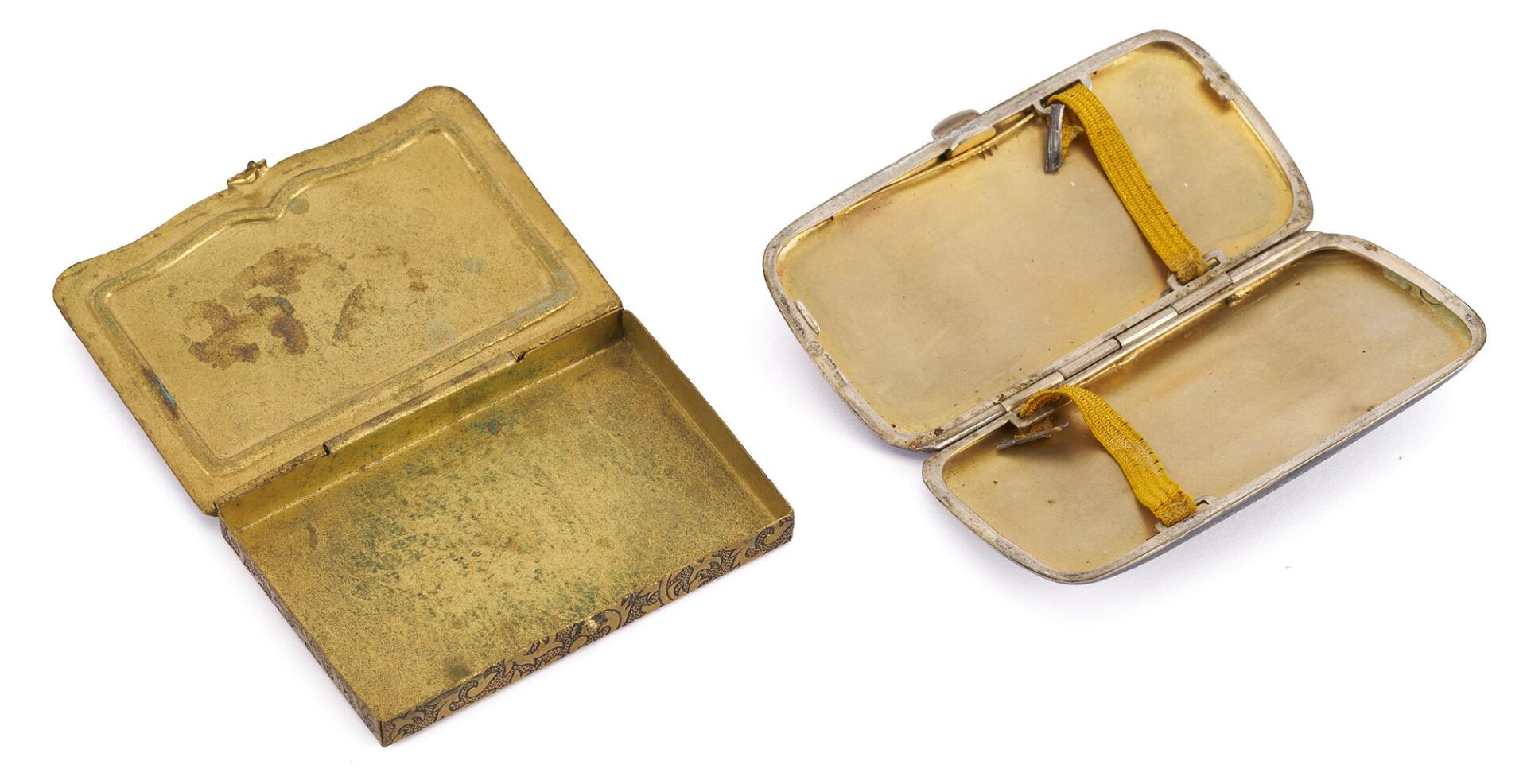 Lot 877: 4 Small Silver and Vertu Boxes incl. Japanese