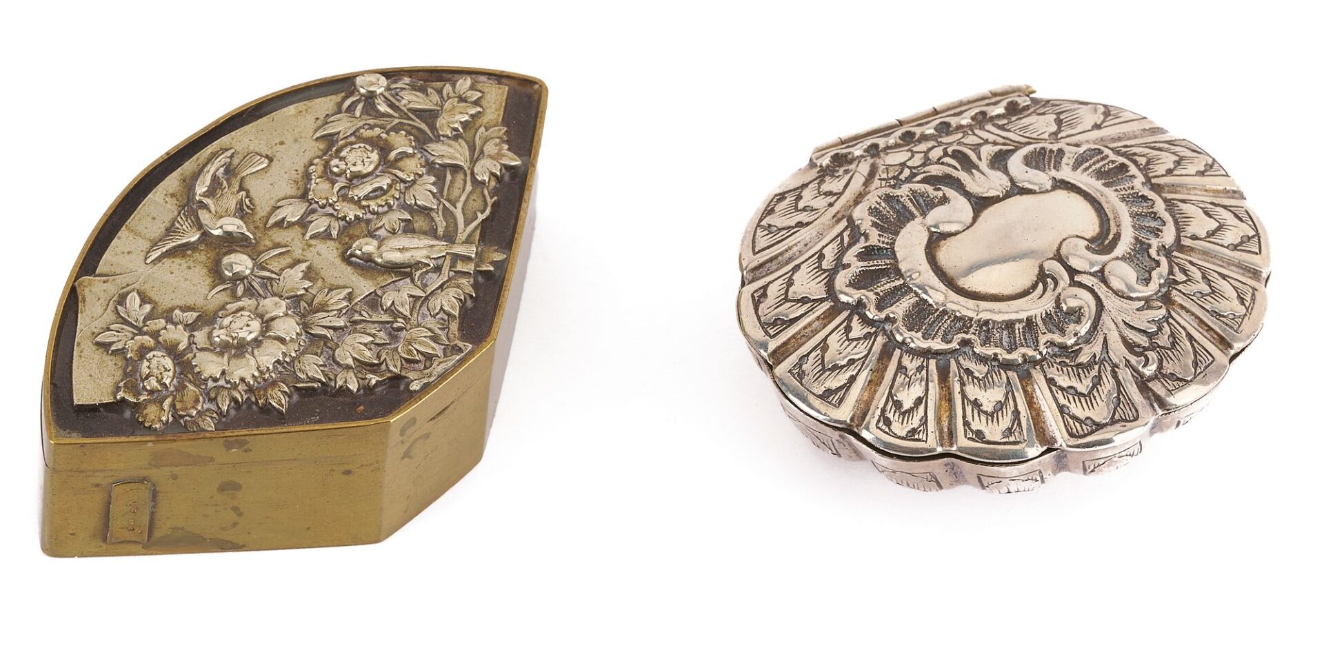 Lot 877: 4 Small Silver and Vertu Boxes incl. Japanese