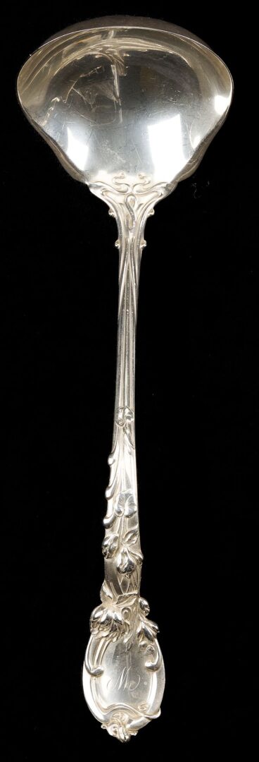 Lot 87: 40 Pcs. Reed & Barton Sterling Flatware, La Parisienne