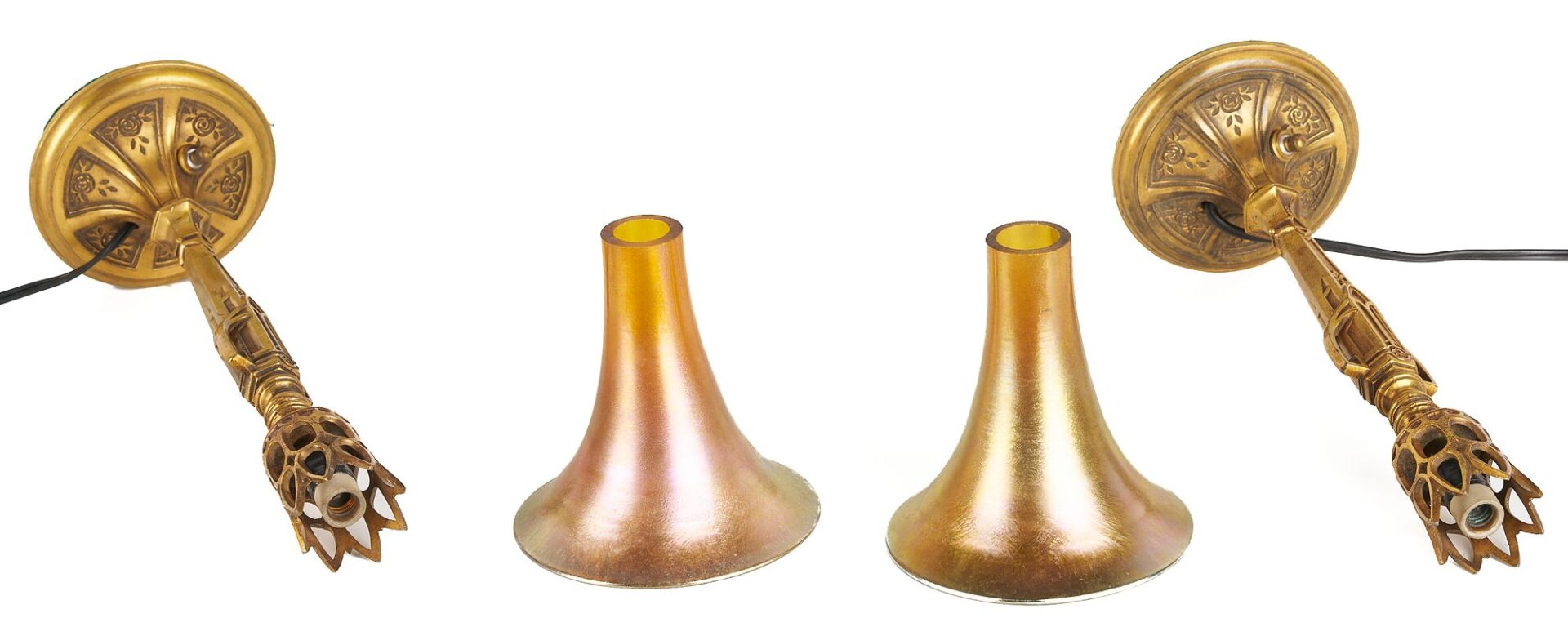 Lot 882: Pr. Art Nouveau Bronze & Art Glass Table Lamps