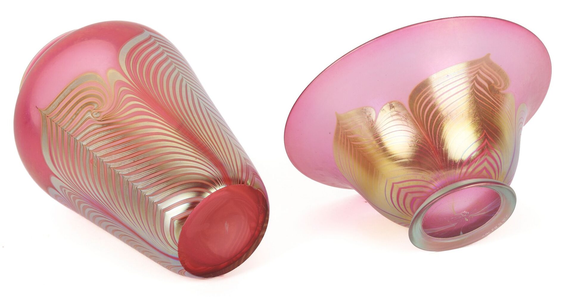 Lot 885: 4 Studio Art Glass Pieces