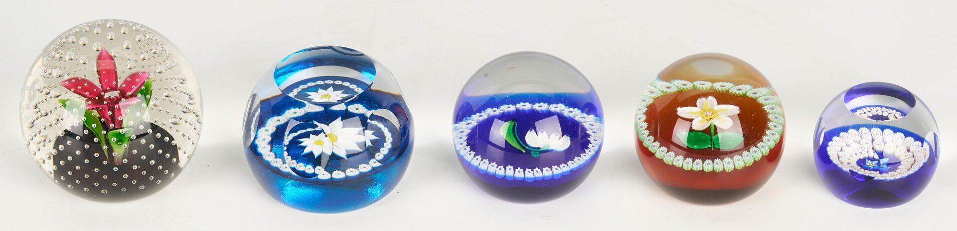 Lot 887: 12 Art Glass Paperweights, incl. Orient & Flume
