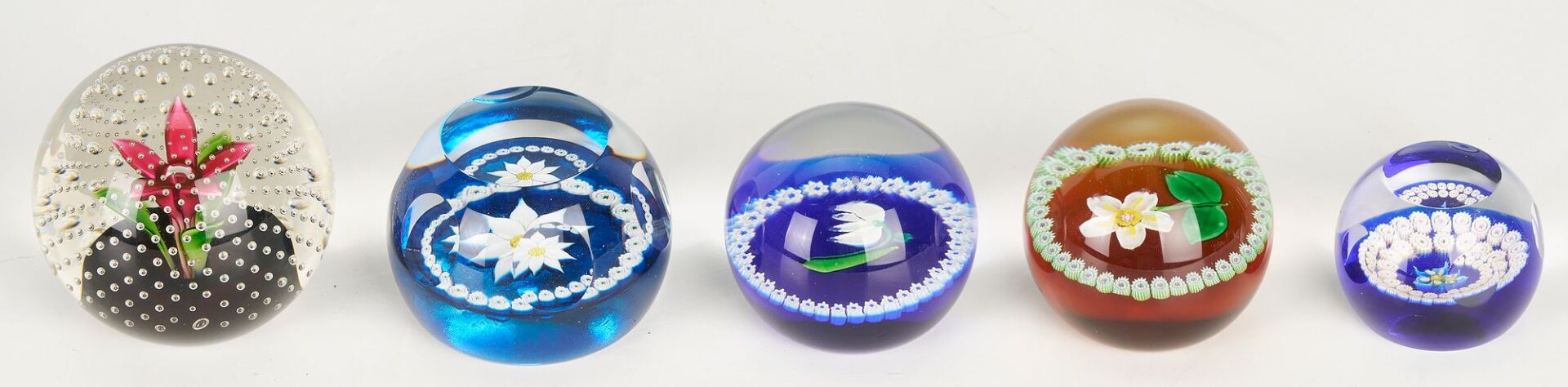 Lot 887: 12 Art Glass Paperweights, incl. Orient & Flume