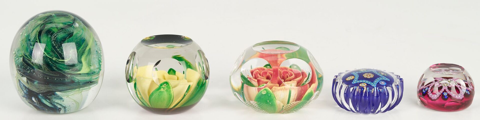 Lot 887: 12 Art Glass Paperweights, incl. Orient & Flume