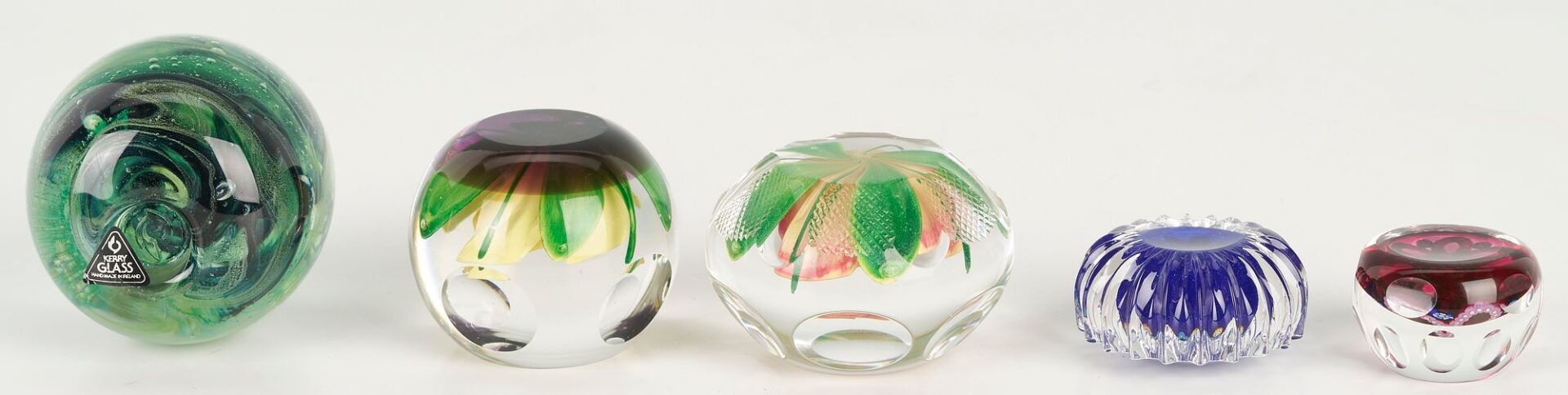 Lot 887: 12 Art Glass Paperweights, incl. Orient & Flume