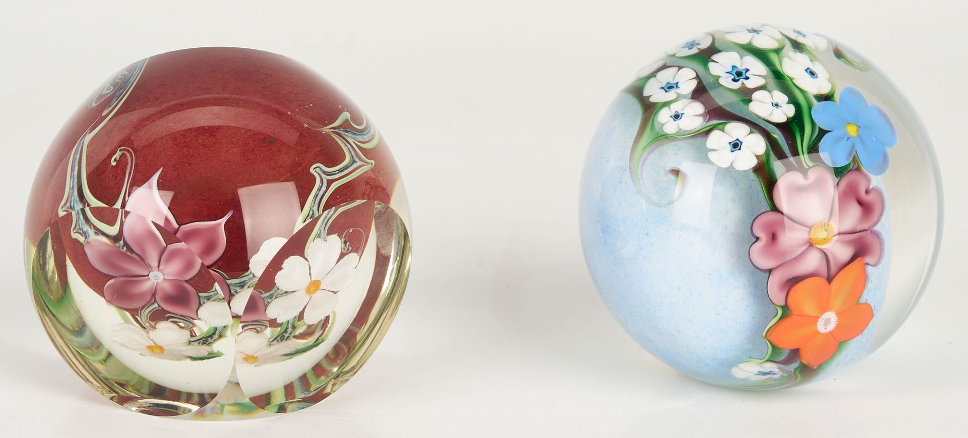 Lot 887: 12 Art Glass Paperweights, incl. Orient & Flume