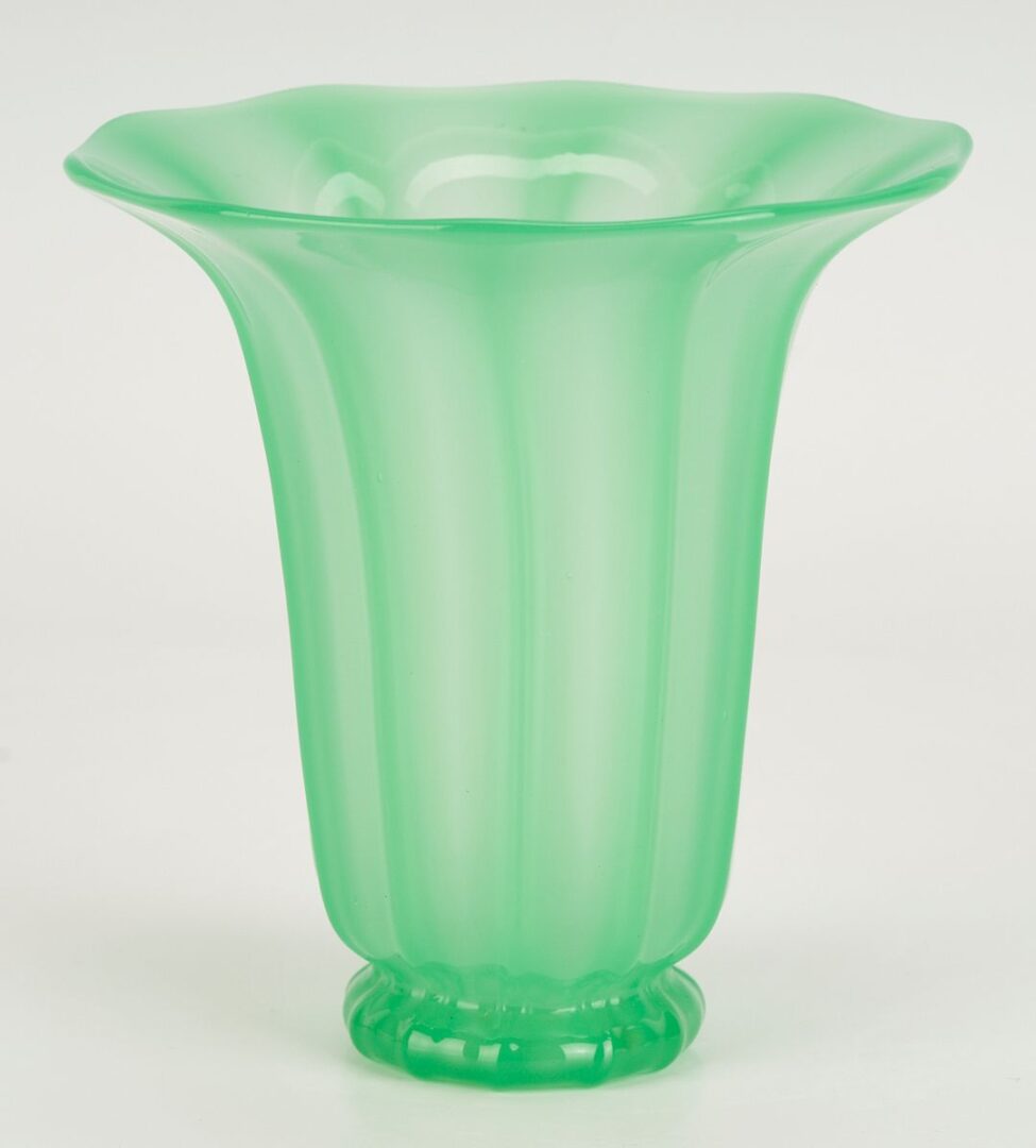 Lot 890: 2 Herend Porcelain Items plus Steuben Green Glass Vase