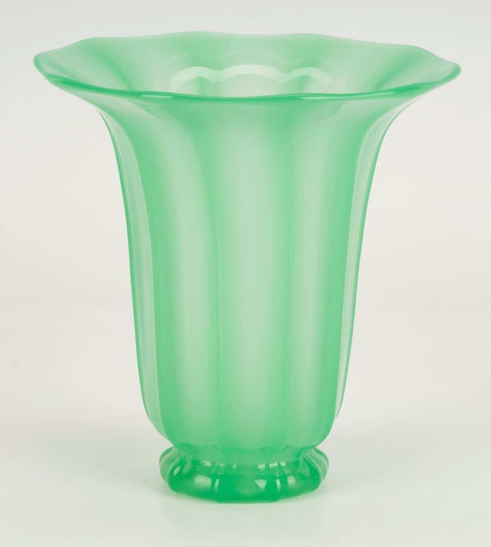 Lot 890: 2 Herend Porcelain Items plus Steuben Green Glass Vase