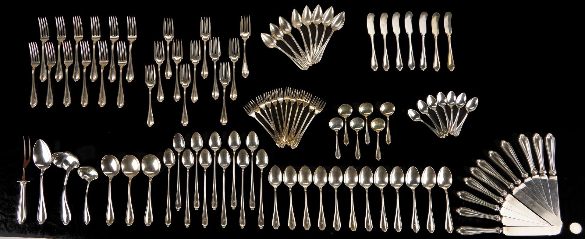 Lot 89: 104 Whiting Stratford Sterling Flatware Pcs.