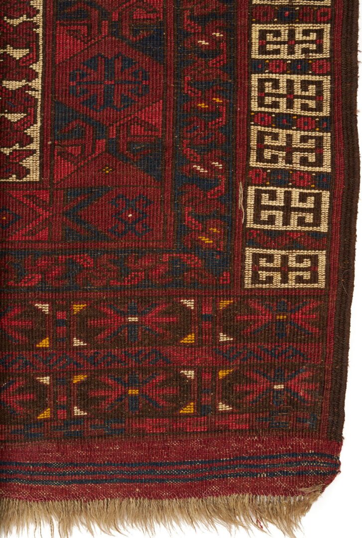 Lot 915: Antique Saryk Turkoman Ensi Rug