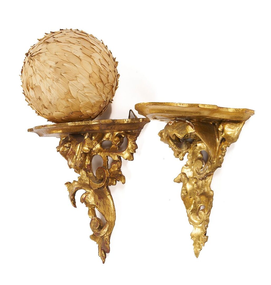 Lot 921: 5 Italian Decorative Giltwood Wall Bracket Shelves