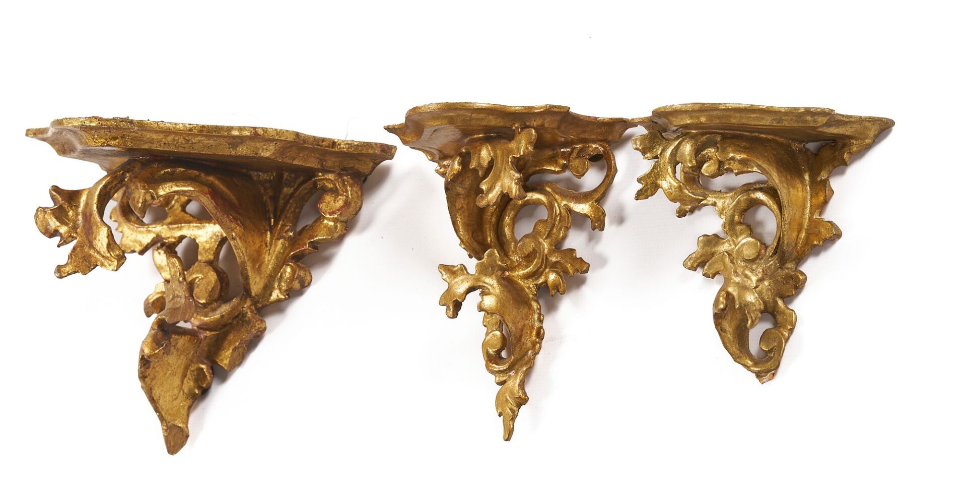 Lot 921: 5 Italian Decorative Giltwood Wall Bracket Shelves