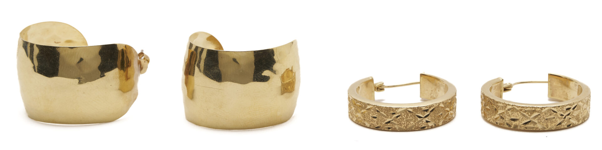 Lot 1001: 2 Pairs 14K Yellow Gold Hoop Earrings