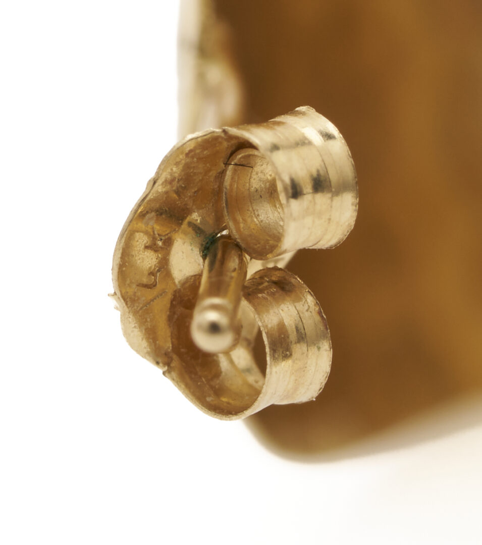 Lot 1001: 2 Pairs 14K Yellow Gold Hoop Earrings