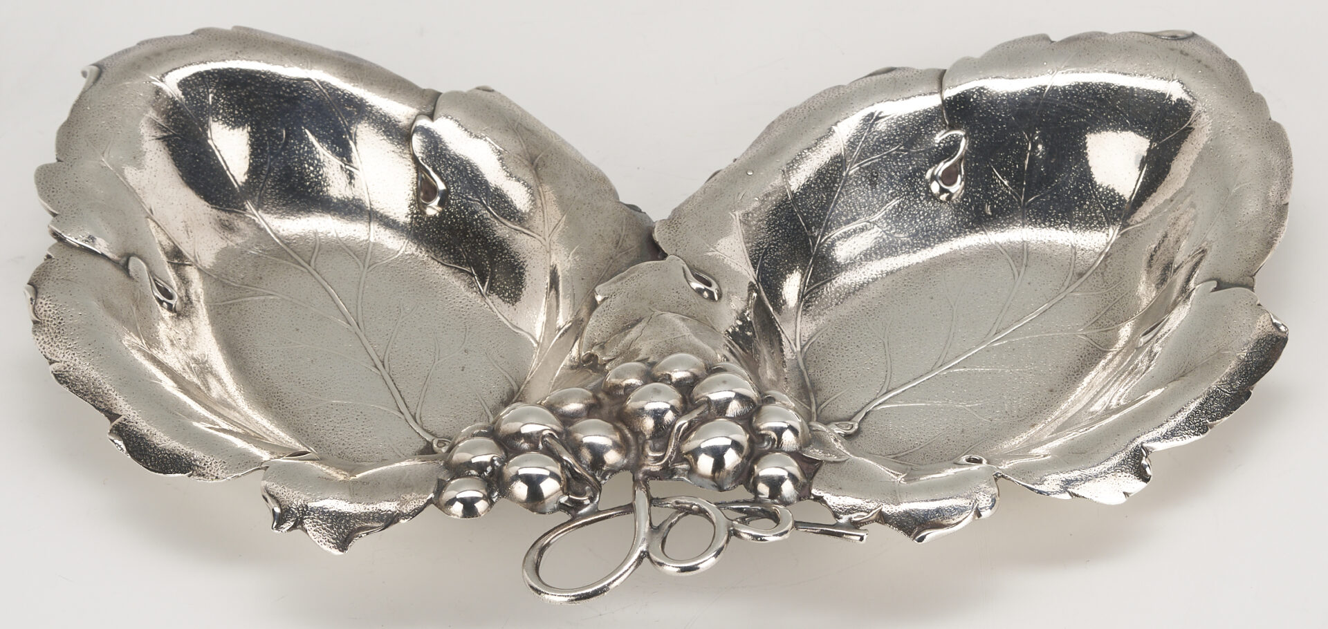 Lot 1006: 2 Sterling Dishes: Grapeleaf Double Bowl plus Towle Cake Plate