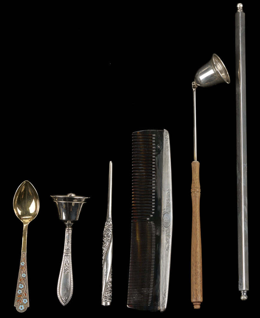 Lot 1021: 37 pcs Silver Accessories and Flatware incl. Flask