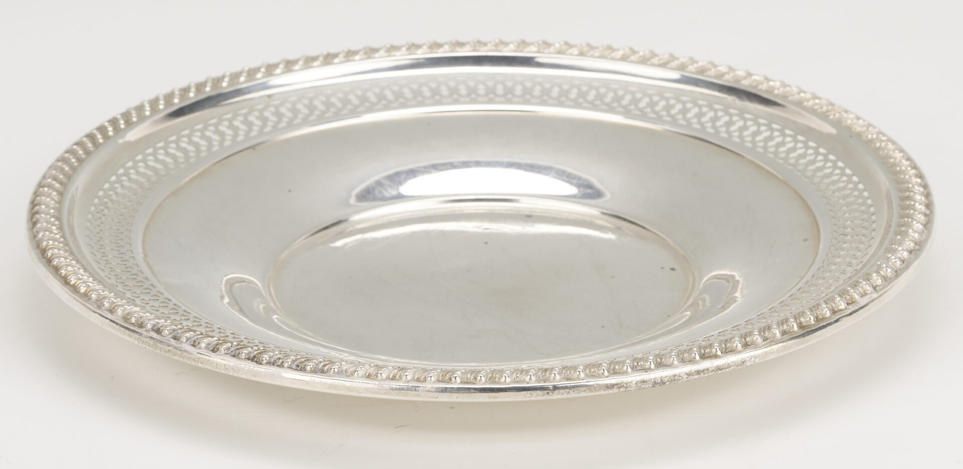 Lot 1029: 3 Reticulated Sterling Silver Items: Basket, Bowl, Plate