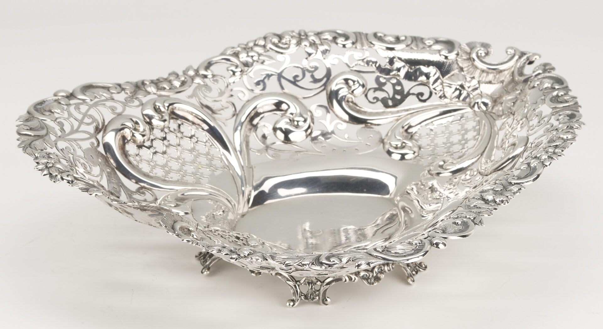 Lot 1030: Gorham Sterling Silver Heart Shaped Bowl