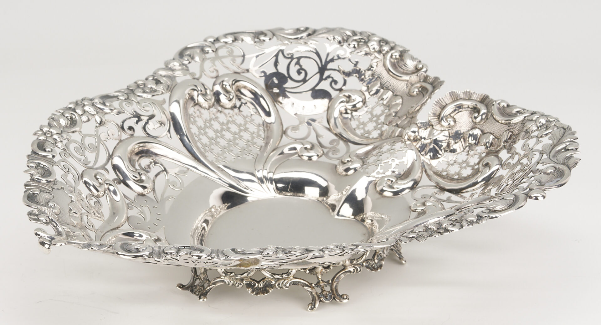 Lot 1030: Gorham Sterling Silver Heart Shaped Bowl