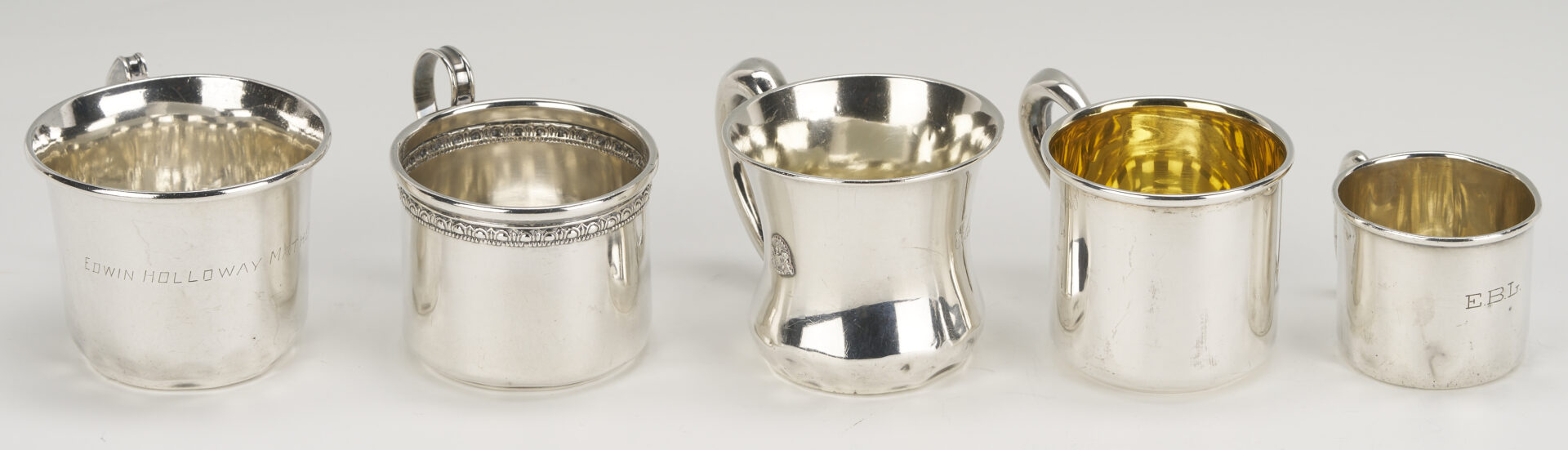 Lot 1031: 8 Sterling Silver Table Items